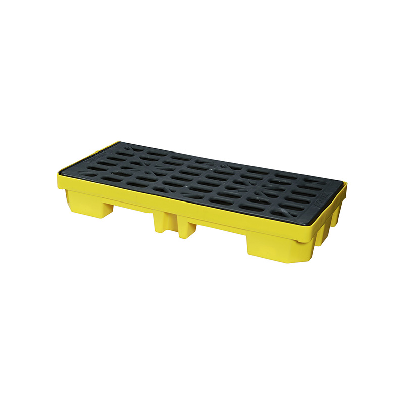 Spliced polyethylene leakage collection platform